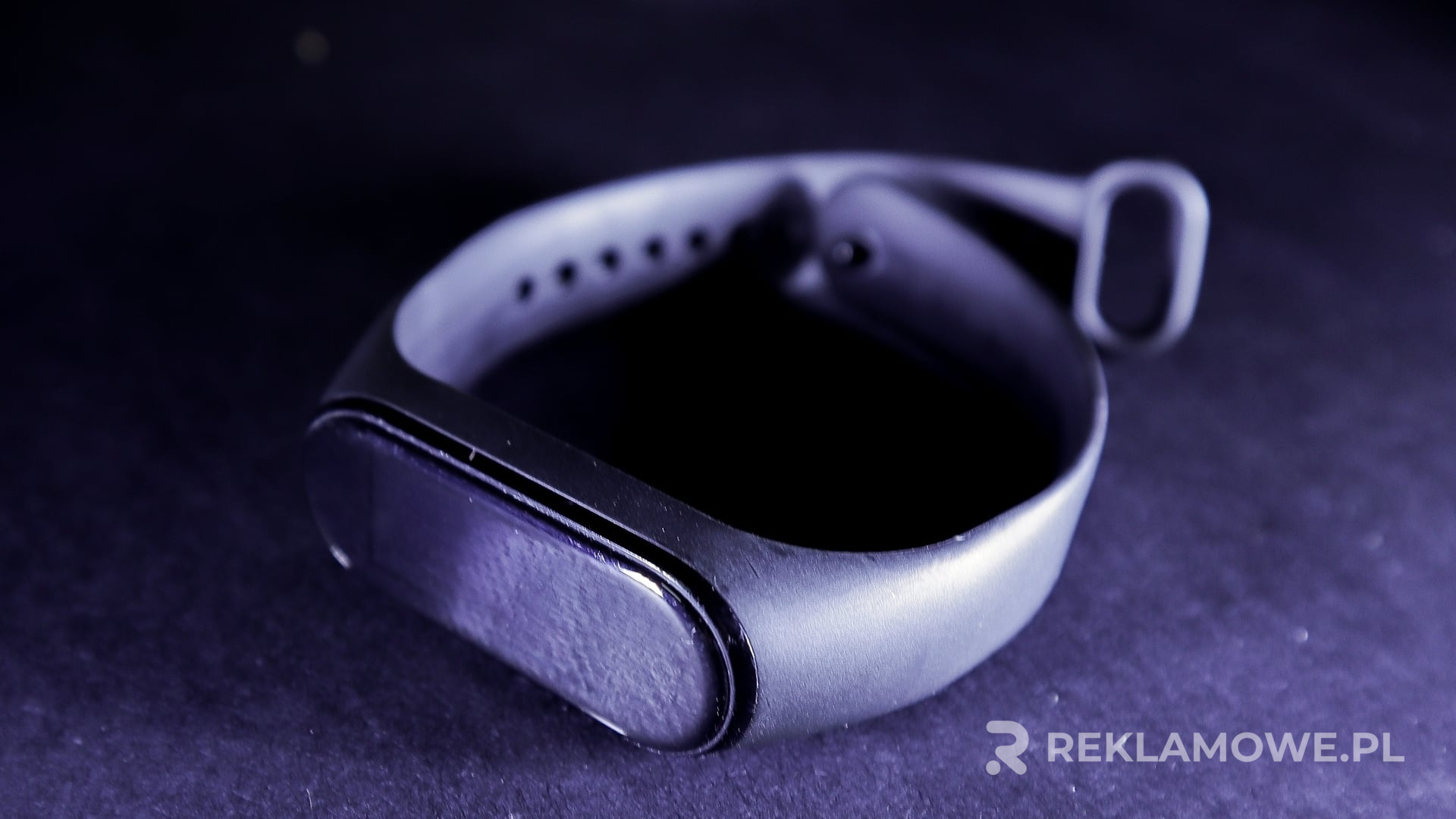 Opaska reklamowa na event jako identyfikacja uczestników